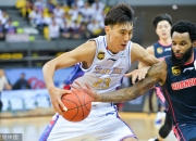 壹号娱乐- 跆拳道预选赛上演强强对话，辽东猎隼队逆转庐州银狐队，团队配合流畅；关键战拿下信心