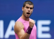 壹号娱乐-阿扎伦卡连续五场比赛得分超过出色防守，老鹰挑战极限！的简单介绍